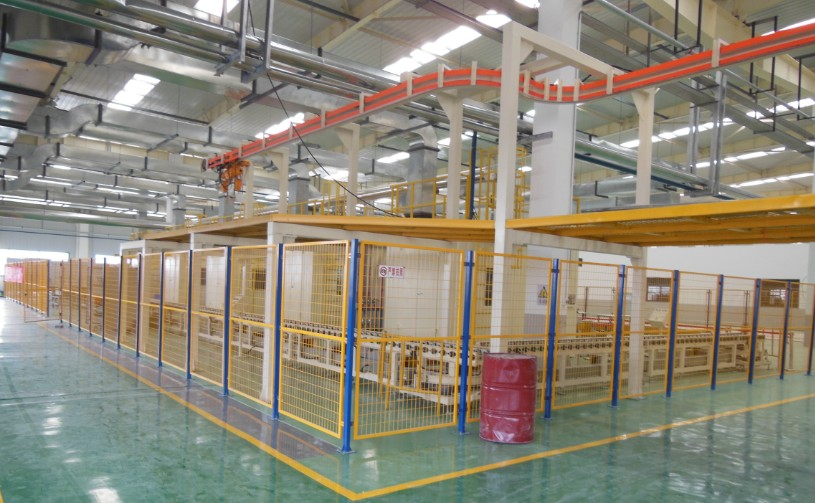 發(fā)動機(jī)輸送線